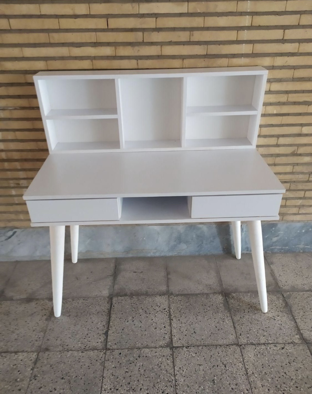 میز تحریر مدرن