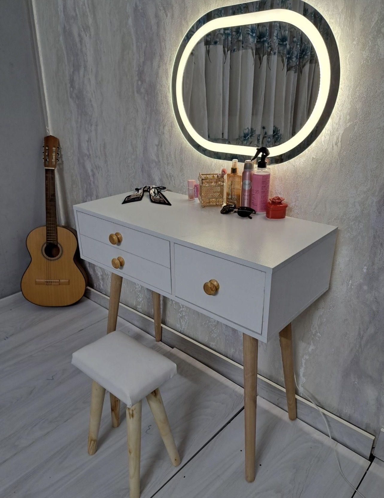 میز آرایش رونیا