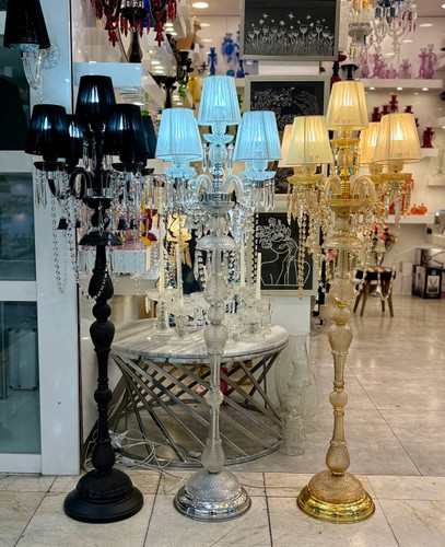 آباژور ایستاده باکارات